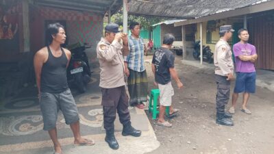 Edukasi Kamtibmas di Dusun Pedek Anyar Polsek Kuripan Siap Amankan Pemilukada 2024