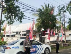 Patroli Siang Satlantas Lombok Barat Jaga Kondusivitas Jelang Pemilu di Kantor KPU & Bawaslu