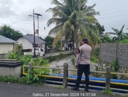 Antisipasi Banjir, Polsek Kediri Gencar Patroli di Wilayah Rawan