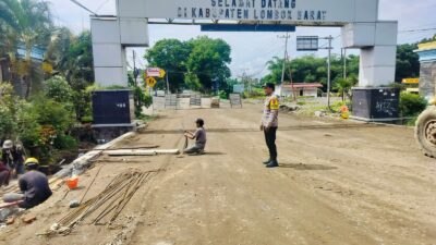 Lancar! Pengalihan Arus di Jalan TGH Lopan Labuapi Sukses Urai Kemacetan