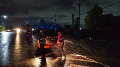 Patroli Blue Light Lombok Barat, Amankan Jalur Bypass di Tengah Cuaca Ekstrem