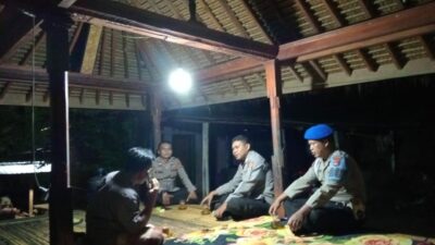 Polsek Lembar Giat Patroli Malam, Jaga Kondusifitas Pasca Pilkada