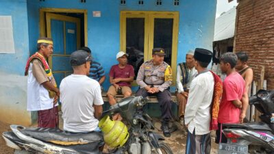 Sat Binmas Polres Bima Kota Gelar Kegiatan Jumat Curhat di Desa Maria