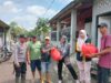 Polri dan TNI Bersinergi Lakukan Bhakti Sosial Pasca Banjir di Dompu