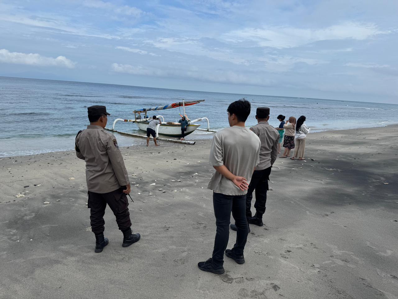 Pencarian Intensif di Pantai Mangsit, Polisi Respon Cepat Laporan Warga