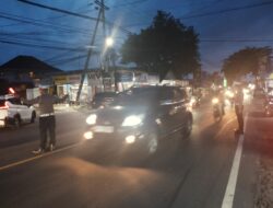 Senggigi Malam Ini: Polisi Turun Tangan Atur Lalu Lintas Demi Kenyamanan Wisatawan