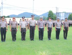 Kapolres Sumbawa Barat Pimpin Upacara Kenaikan Pangkat Personel Polri Periode 1 Januari 2025