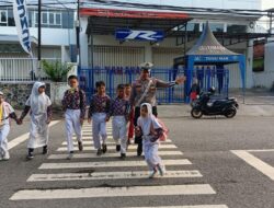 Personel Sat Lantas Polres Bima Kota Laksanakan Gatur Pagi untuk Wujudkan Kamseltibcar Lantas