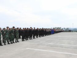 Polres Loteng Libatkan Ratusan Personel Amankan Festival Bau Nyale 2025.