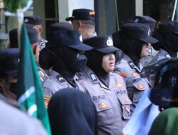 Polres Sumbawa Barat Berikan Pelayanan Pengamanan Aksi Unjuk Rasa