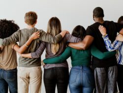 Merasa Sama Rata? Sadarilah, Kelas Sosial Itu Nyata!