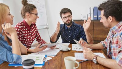 Menegur Orang Tanpa Bikin Baper? Coba 15 Jurus Jitu Ini!