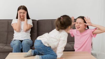 Anak ‘Gila Perhatian’? Waspada 7 Mitos Sesat Ini!