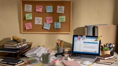 10 Kebiasaan Kantor Jadul yang Sekarang Bisa Bikin Kamu Dipecat