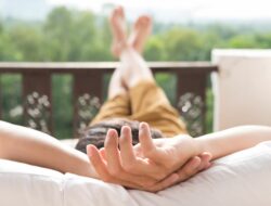 Gaya Hidup Rebahan: Nyaman Sekarang, Sengsara Kemudian!