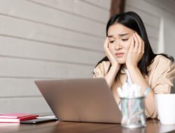 Kerja Terlalu Santai? Hati-Hati, Boreout Bisa Merusak Hidupmu!