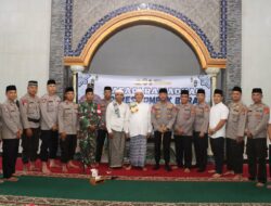 Kapolres Lombok Barat Safari Ramadhan, Santri Sambut Hangat