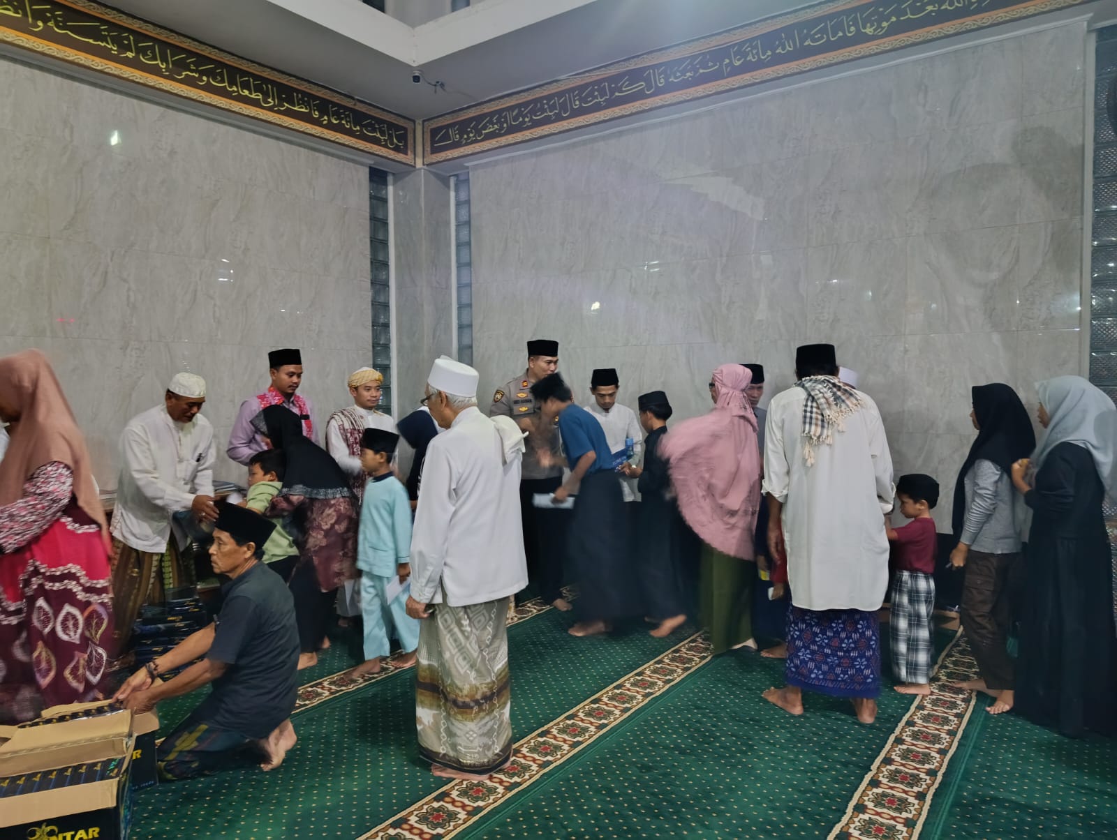 Gerung Berbagi Berkah: Nuzulul Qur'an dan Kepedulian untuk Anak Yatim