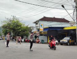 Patroli Rawan Sore Polsek Lembar, Ramadan Lebih Kondusif