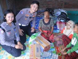 Jelang Ramadhan, Sat Lantas Polres Sumbawa Barat Terus Lakukan Cooling System Beri Bantuan ke Masyarakat