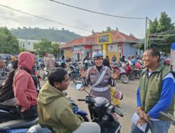 Sat Lantas Polres Bima Kota Laksanakan Himbauan Keselamatan Berlalu Lintas dan Pembagian Brosur