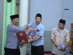 Jalin Silaturahmi dengan Masyarakat, Polres Sumbawa Barat Rutin Gelar Safari Ramadhan 1446 H/2025 M Di Masjid At-Taqwa Desa Tepas