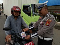 Satlantas Polres Bima Kota Sosialisasikan “Mudik Aman Keluarga Nyaman” dan Imbau Pengendara Gunakan Helm SNI