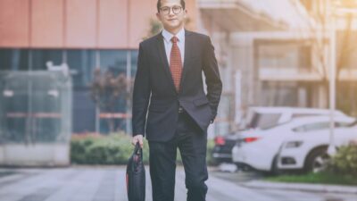 Pekerjaan Sultan! Ini Cara Dapat Gaji Ratusan Juta per Bulan