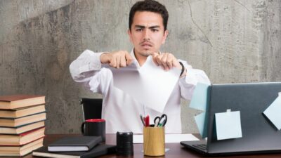 Karir Stagnan? Mungkin Kamu Melakukan 10 Kesalahan Ini