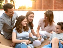 Senyum di Luar, Luka di Dalam: Fakta Kelam Keluarga Harmonis