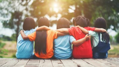 Sahabat Sejati dan Teman Biasa, Apa Bedanya?