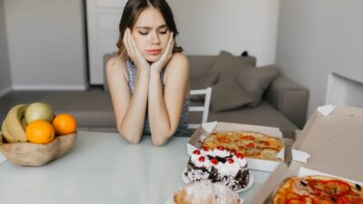 10 Makanan Ini Bikin Dietmu Gagal Total!