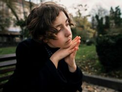 Gila? Bicara Sendiri Justrus Menunjukan Bahwa Kamu Jenius