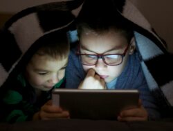 Hati-hati! Bahaya Data Anak Dibocorkan oleh Aplikasi