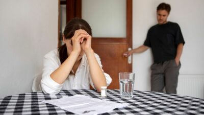 Perceraian Bikin Miskin? Hindari 9 Blunder Keuangan Ini!