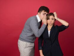 15 Tanda Narsistik yang Sering Dikira Normal, Jangan Sampai Ketipu!