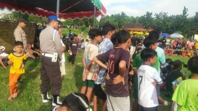 Polsek Kuripan Amankan Pagelaran Peresean dengan Profesional dan Humanis