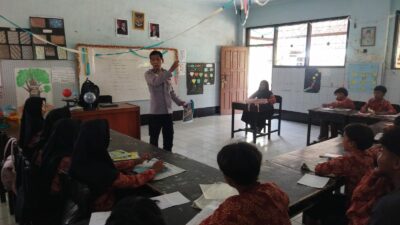 SDN 1 Karang Bongkot Jadi Lokasi Edukasi Bahaya Narkoba oleh Polsek Labuapi