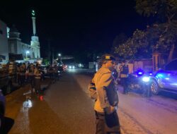 Sat Samapta Polres Bima Kota Gelar Patroli Blue Light, Berikan Himbauan Kamtibmas kepada Warga