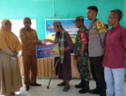 Pastikan Penyaluran BLT Tepat Sasaran Bhabinkamtibmas Polsek Bolo Kawal Penyaluran BLT di Desa Bontokape