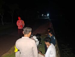 Pastikan Masyarakat Istrahat Dengan Nyaman dan Tekan Guankamtibmas, Polsek Soromandi Gelar Blue Light Patrol