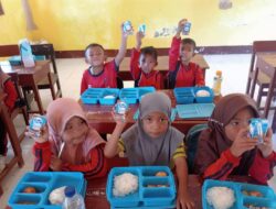 Polsek Madapangga Kawal Distribusi Makan Bergizi Gratis 3.415 Porsi Disalurkan Ke 44 Sekolah