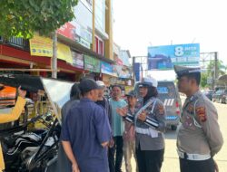 Sat Lantas Polres Bima Kota Sosialisasikan Kamseltibcarlantas kepada Pengemudi Roda Tiga