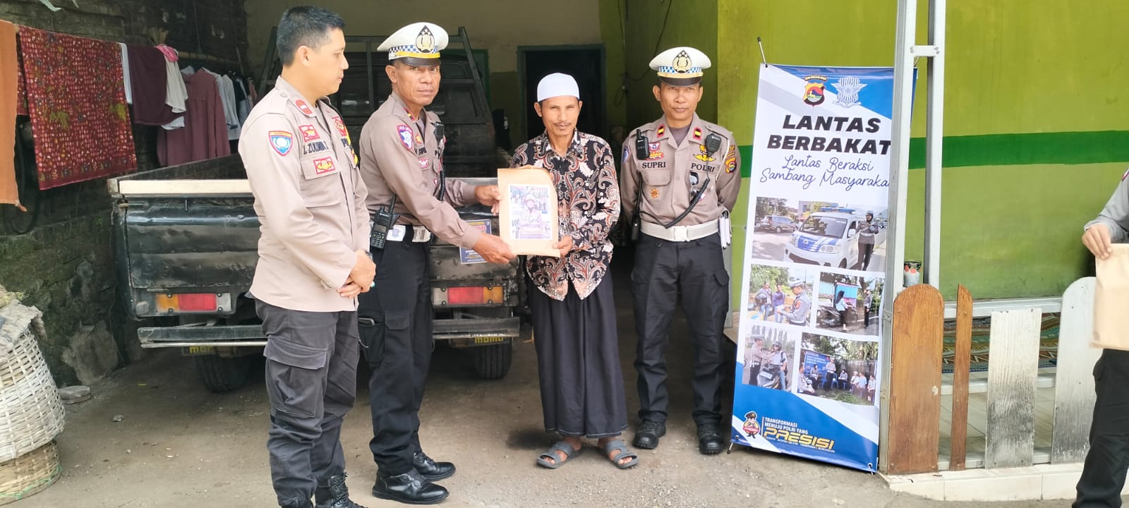 Satlantas Polres Lombok Barat Luncurkan Lantas Berbakat: Edukasi Keamanan Lalu Lintas untuk Masyarakat