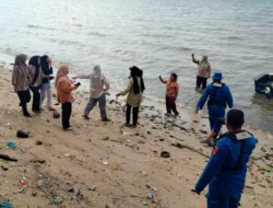 Hari Libur, Satpolairud Polres Bima Laksanakan Pengamanan Wisata Pantai Kalaki