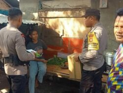 Personel Polsek Madapangga Salurkan Bantuan Bagi Dua Anak Perempuan Yang Tinggal Sebatang Kara