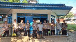 Polsek Rasanae Barat Gelar Aksi Jumat Bersih di Musholla Miftahurrahman Terminal Dara