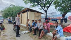 Polsek Kawasan Pelabuhan Laut Bima Laksanakan Patroli Rutin dan Beri Imbauan Kamtibmas di Areal Dermaga