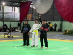 Personel Polres Lamongan, Bripda Sholeh Maulana, Raih Medali Emas di Pencak Silat Pangdivif 2 Cup 2025