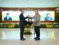 Teken MoU dengan Kementerian LH, Kapolri Komitmen Jaga Kualitas Lingkungan Hidup Jadi Lebih Baik